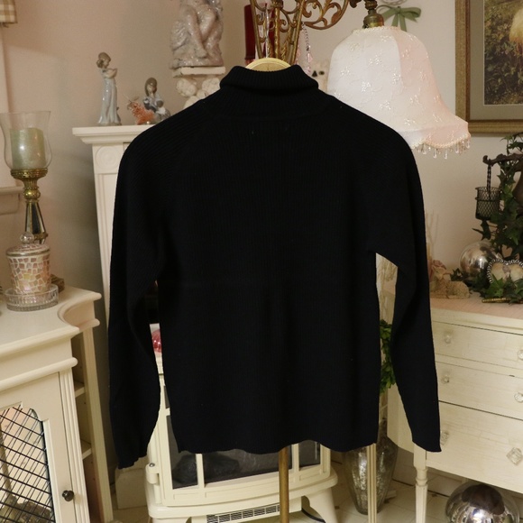 Black Jones New York Ribbed Turtleneck - Picture 7 of 7